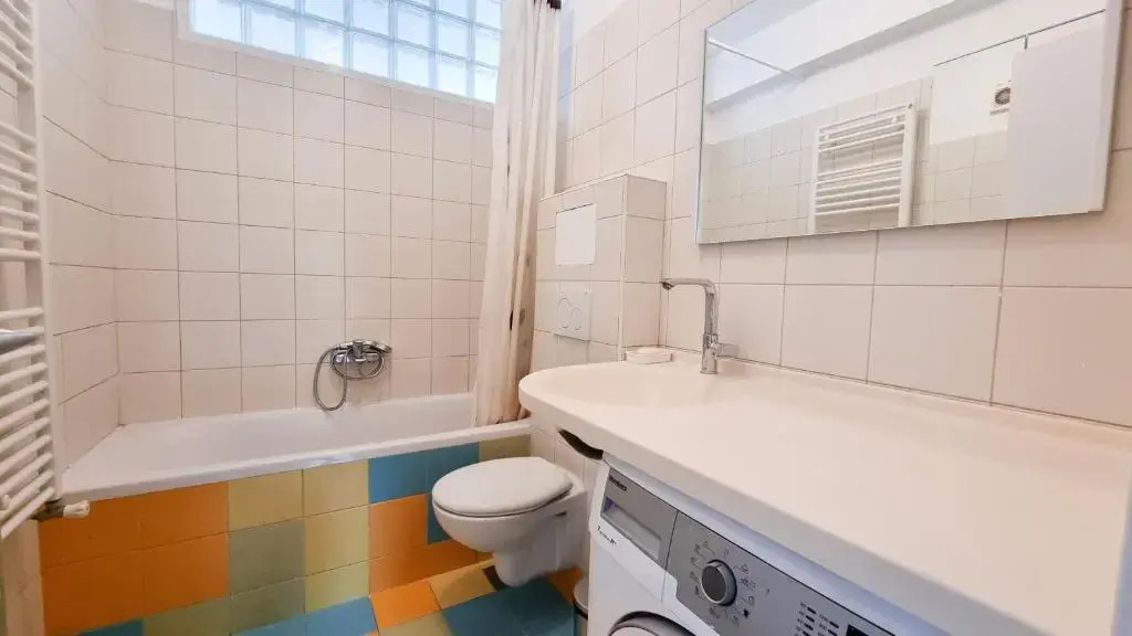 Opatija 10 Apartment with parking, 300m to the sea