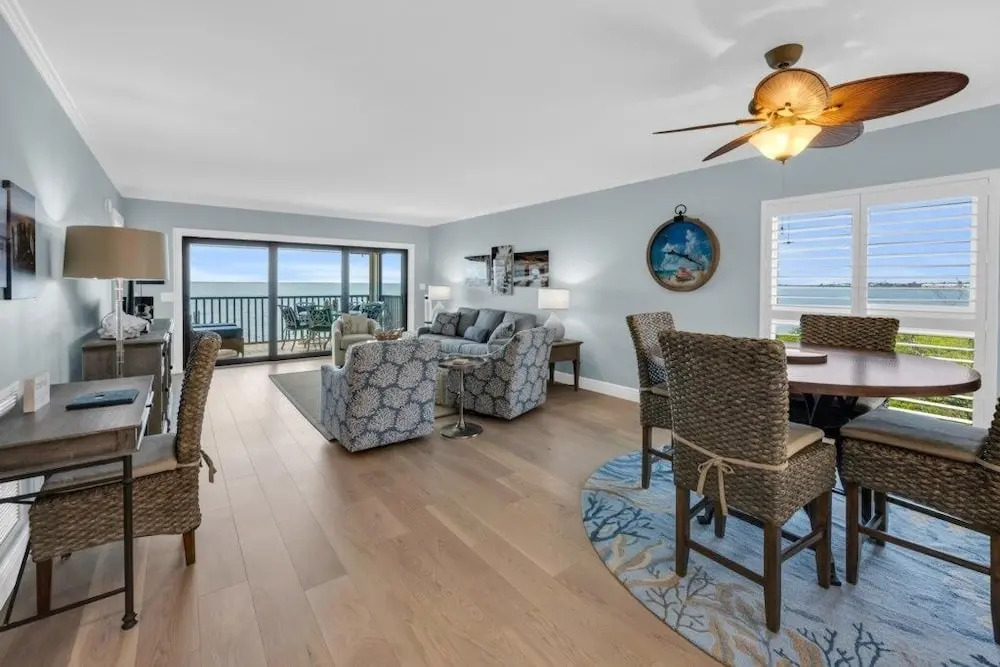 Sunset Captiva Bayside 204 2 Bedroom Condo