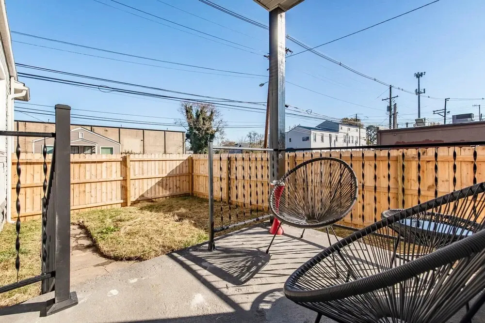 Historic Cozysuites 4BR 2BA With Modern Touches