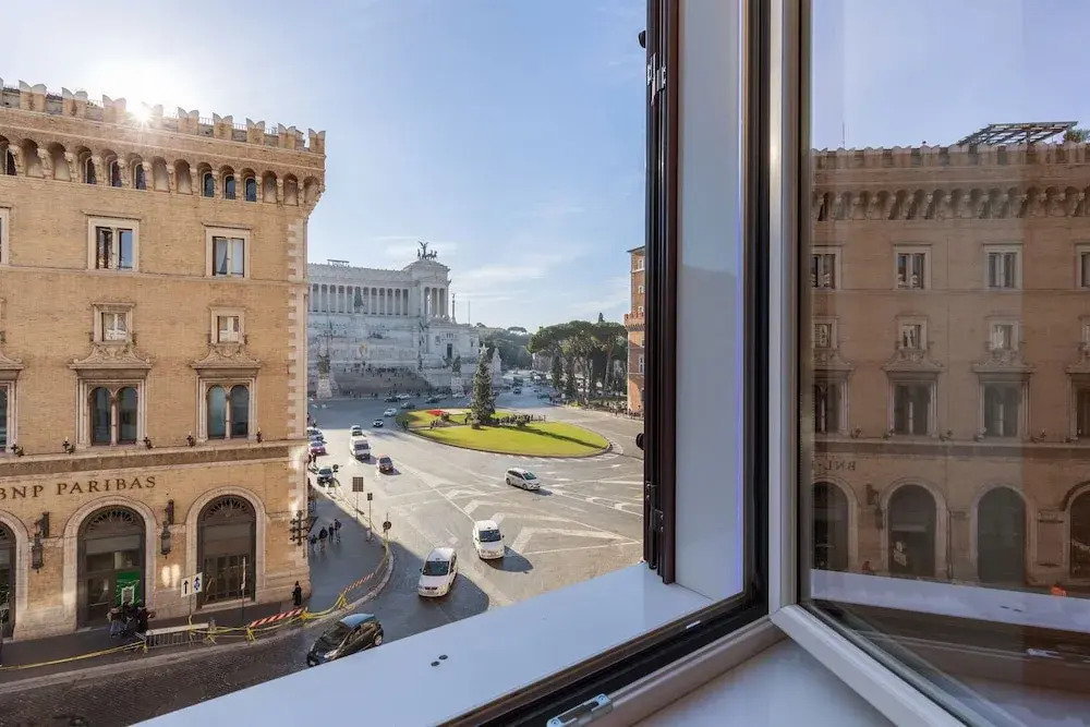 Rental In Rome Piazza Venezia View Luxury Apartment B