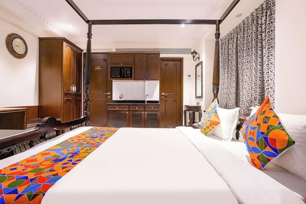 FabHotel Mumbai Corporate Rooms JB Nagar - Nr Airport