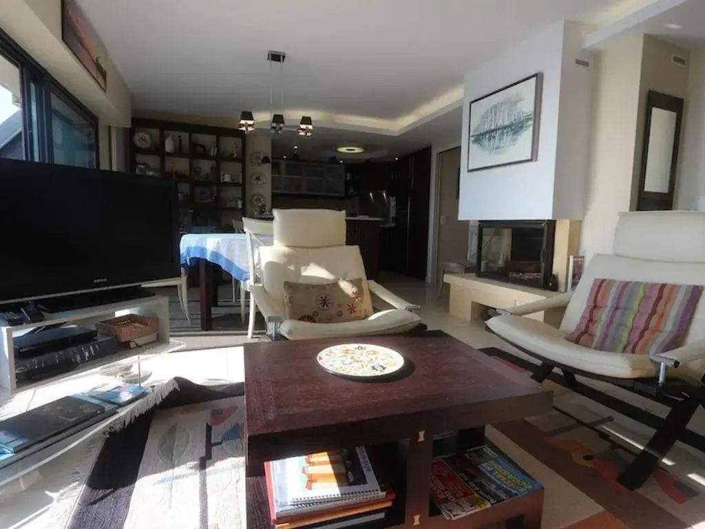 Appartement avec vue mer à 50m de la plage proche thalasso casino et restaurants FR 1 481 157