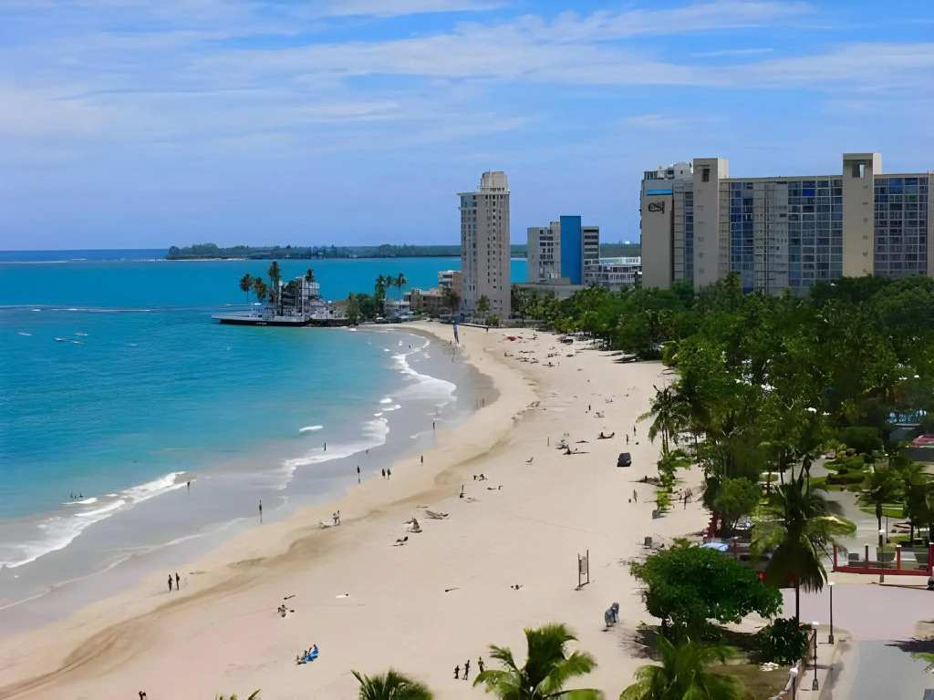 Borinquen Beach Inn