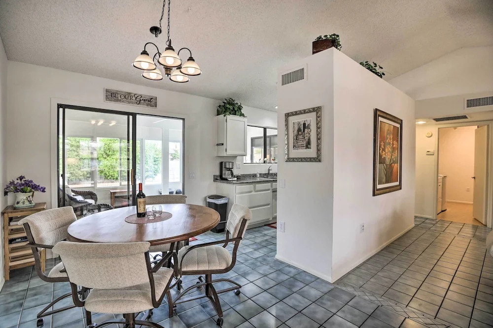 1 Mi to Golf! Family-friendly Sun City West Home