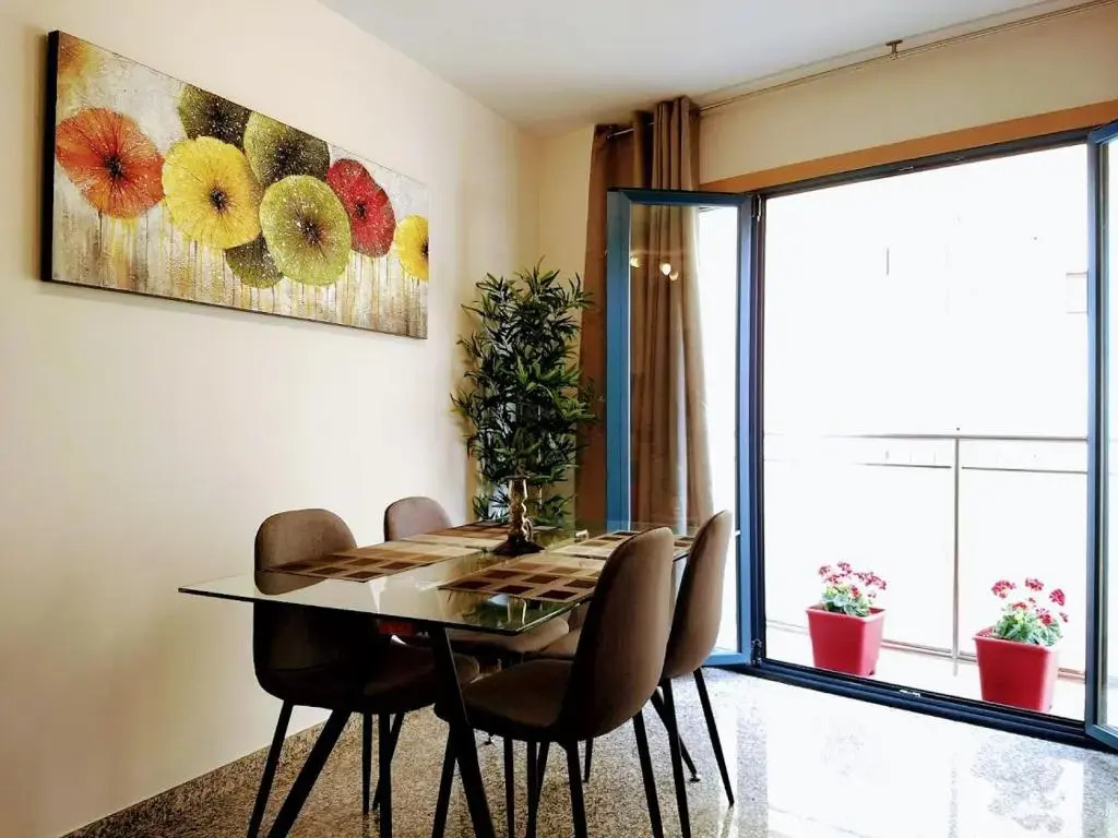 50 Meters to Beach! AC - Wifi -Near City Center