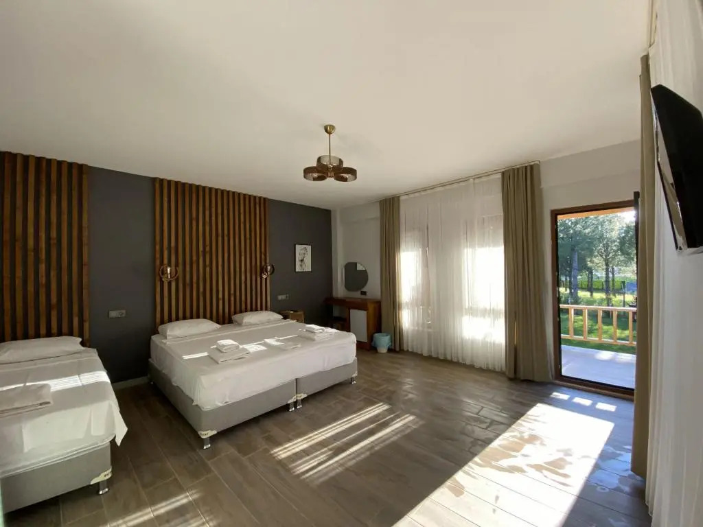 Elyada Konuk Evi (+8 Yaş )