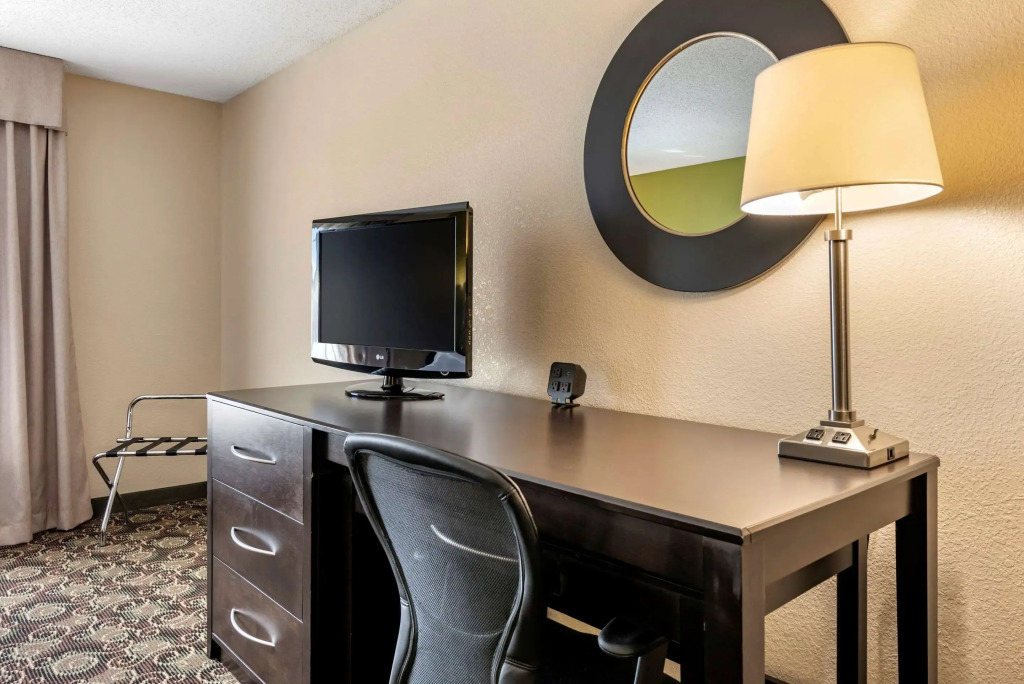 Comfort Suites West Indianapolis - Brownsburg