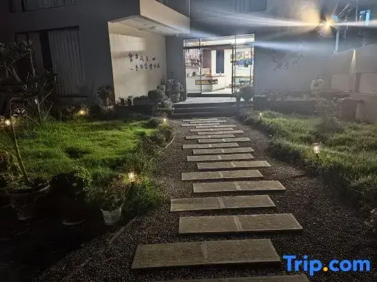 Yunsujian Homestay Hotel (Dali Haidong Town)