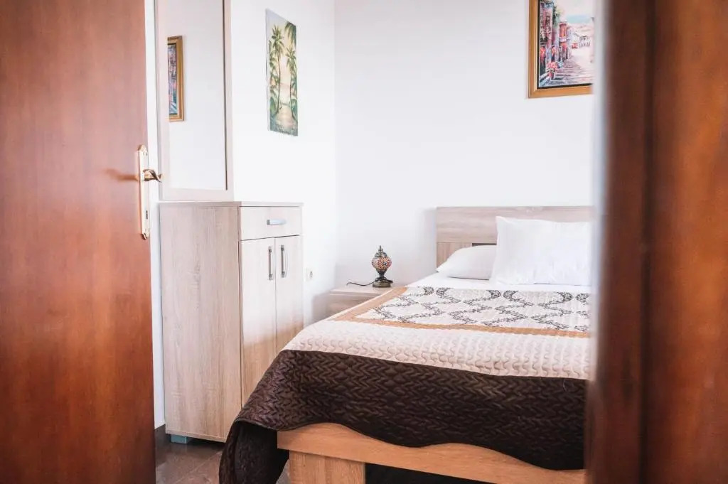 Bivalvia Apartments