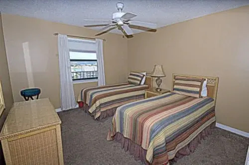 7695 Aaron Avenue 2 Br Cabin by RedAwning
