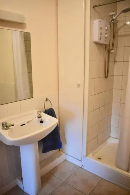 1 Bedroom Home in Dublin with Parking