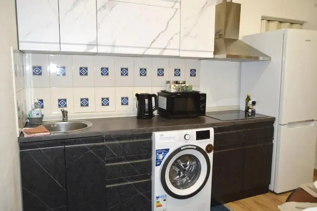Family 1 Bedroom Apartment in City Center, up to 5 Guests, SELF CHECK-IN