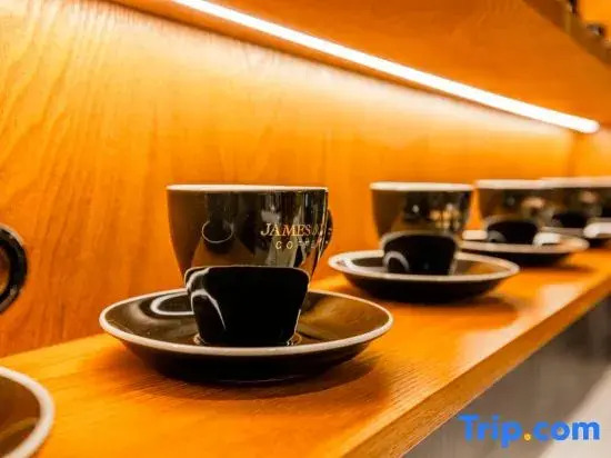 Zhe Fei Hotel (Qingdao Wusi Square Wanda Plaza Branch)