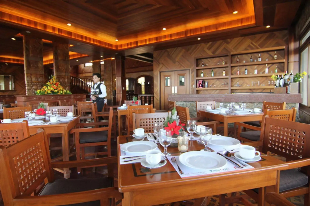 Alta D' Tagaytay Hotel