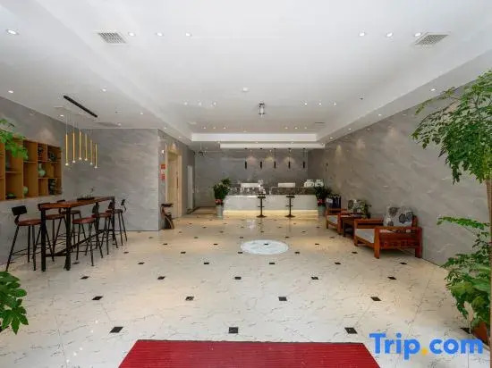 Yisu Qingju Hotel (Cixi Yintai City)