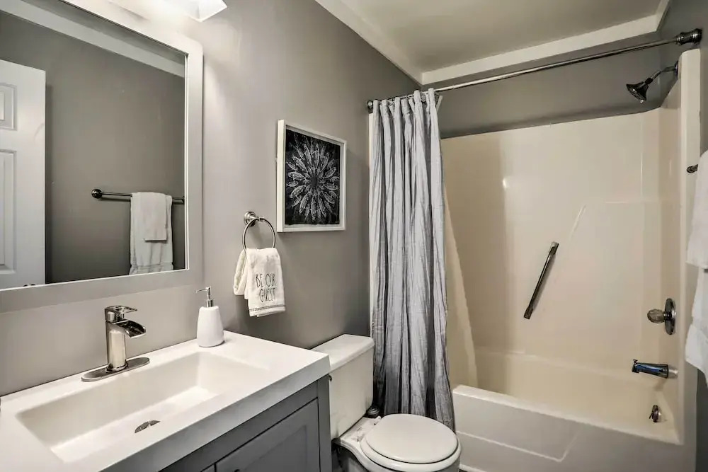 Walk to Surfside Beach: Studio w/ Covered Balcony