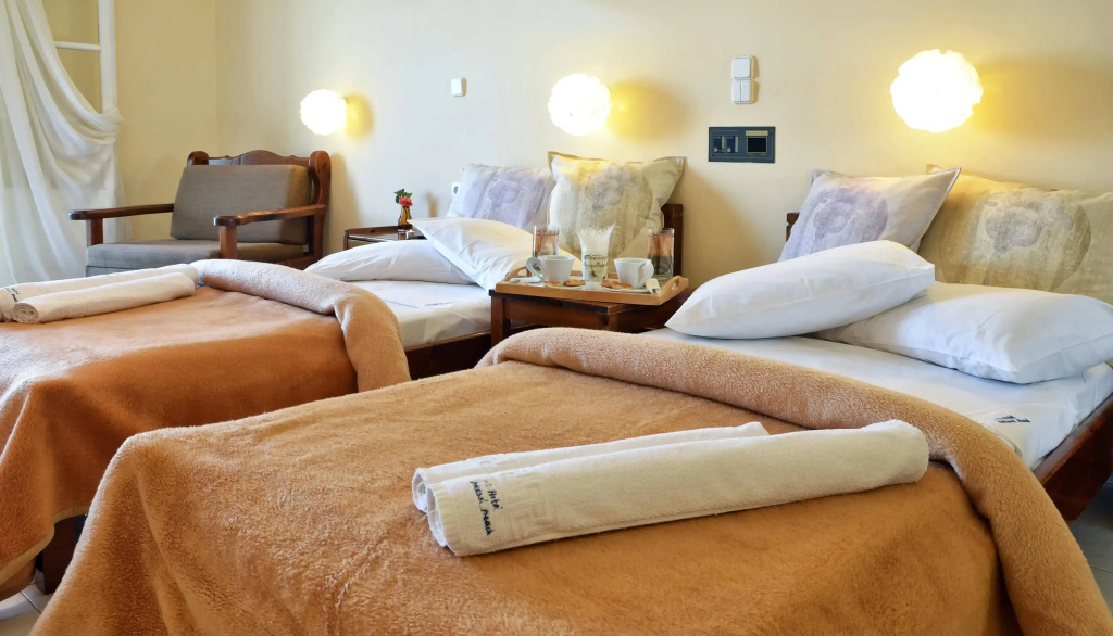 Belussi Beach Hotel & Suites