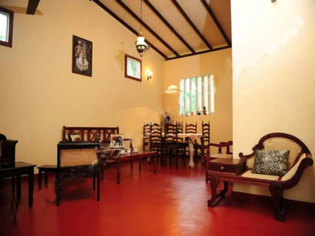 Holiday Nest Bed & Breakfast