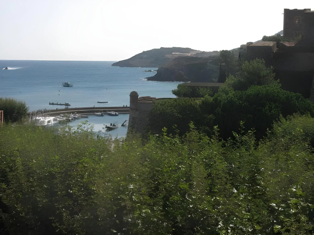 La Frégate