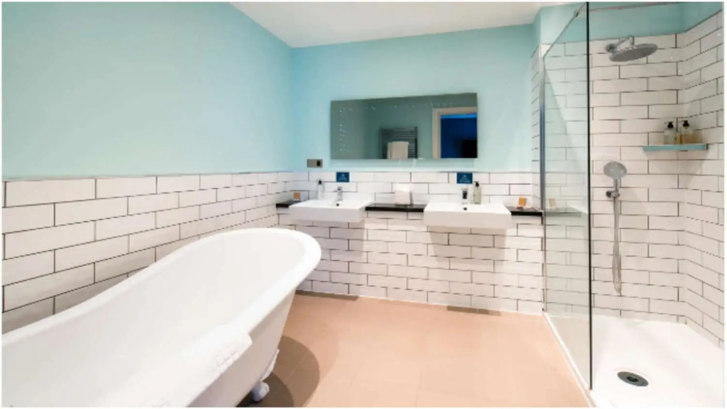 London Chigwell Prince Regent Hotel, BW Signature Collection