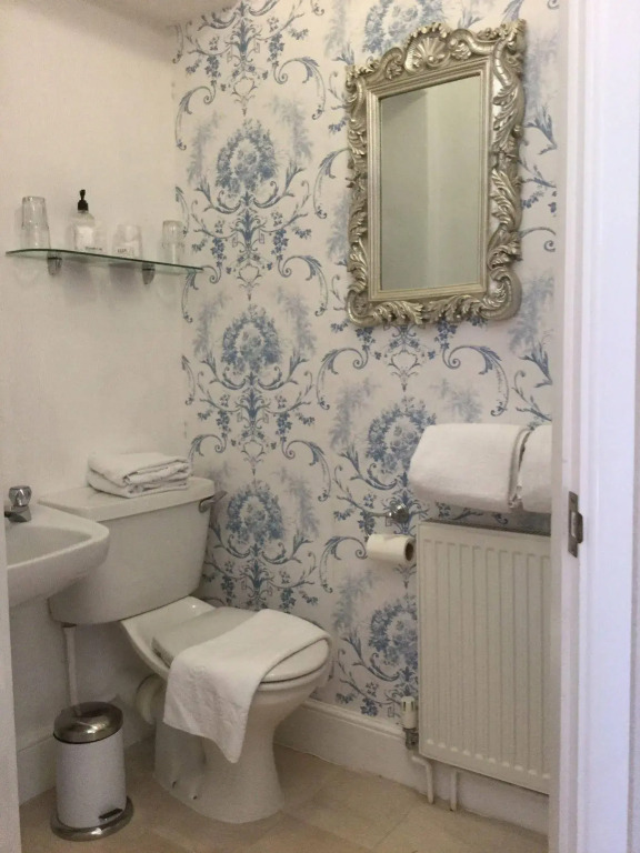 The Groveside Guest House