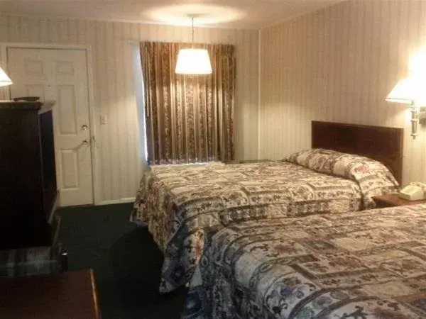 OYO Hotel Calhoun GA I-75 & US-41 Hwy