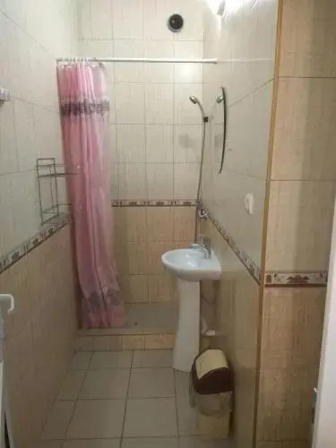 Guest House on Oktyabrskaya 19