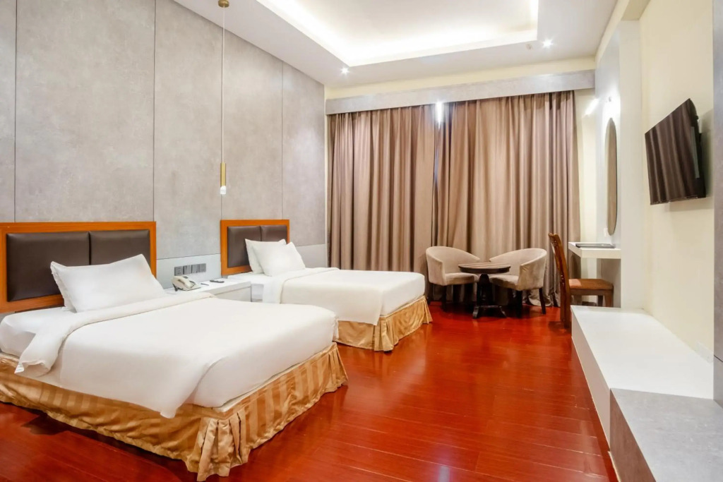 Golden View Hotel