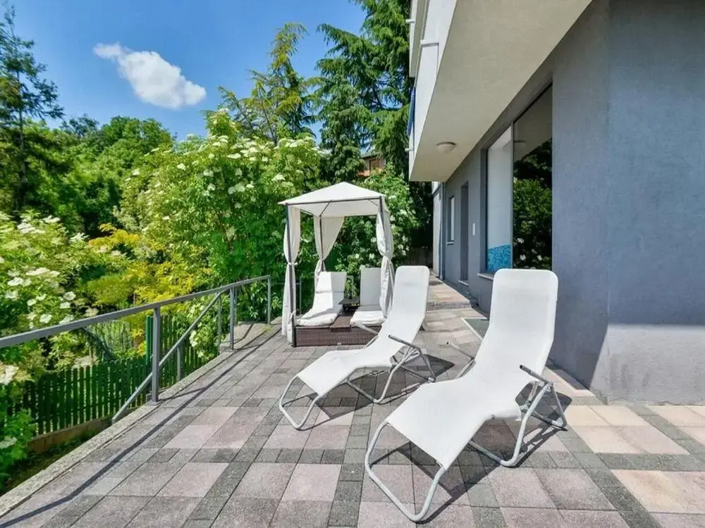 Villa Wolkenhawk - Five Bedroom Villa With Indoor Swimming Pool
