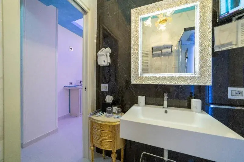 Leucosya Luxury Rooms