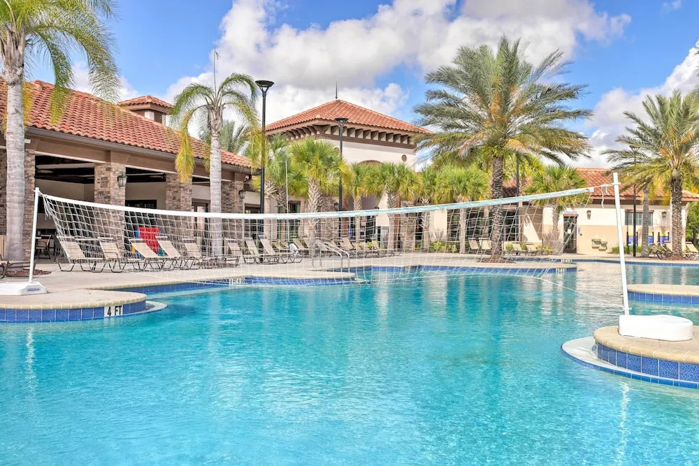 Private Pool & Resort Perks: Home in Davenport