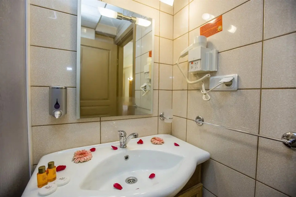 Pera Inn Hotel