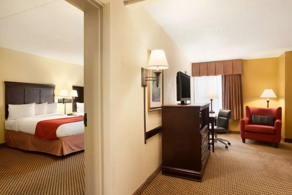 Wingate by Wyndham Jacksonville FL