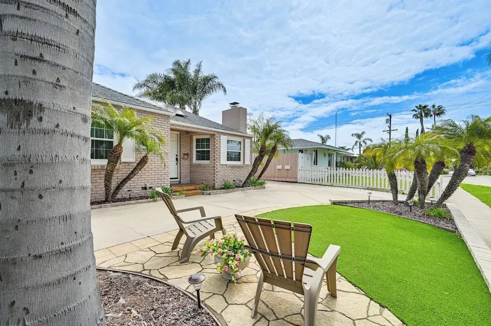 Home Near Mission Bay, Sea World & U of San Diego!
