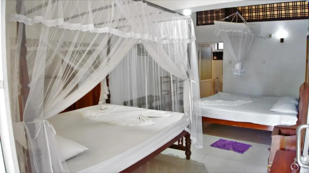 Sea View Hotel 02 By OYO Rooms