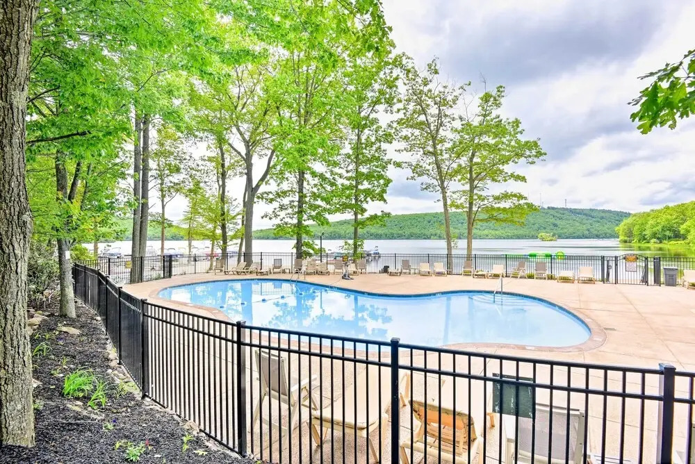 Big Boulder Mountain Townhome w/ Lake Club Access!