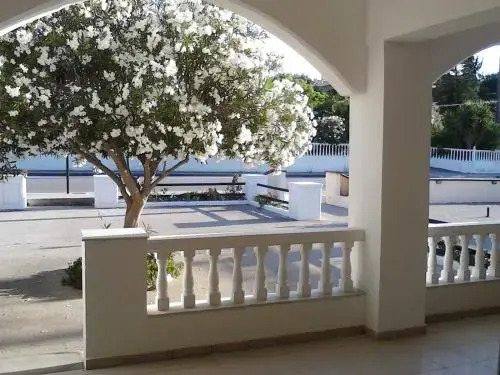 Colonial Apartment 4