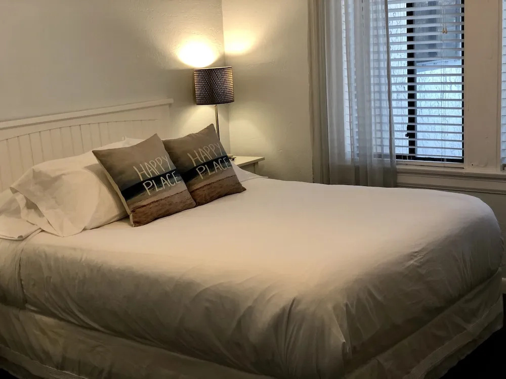 Sabal Palms Inn