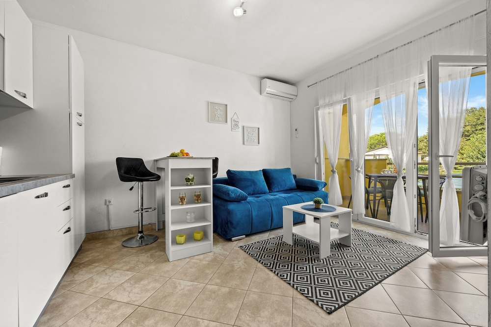 Apartments Rondine