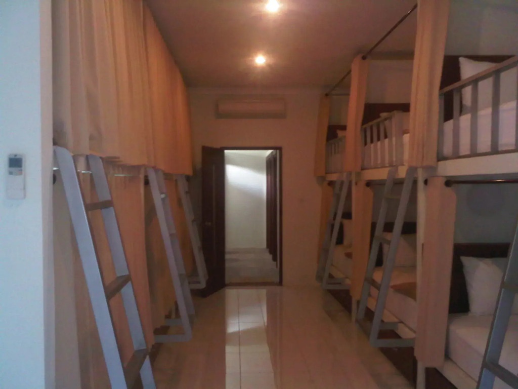 Mirah Hostel