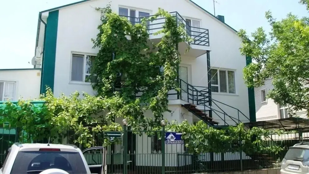 Гостевой дом «На Краснозеленых 38»