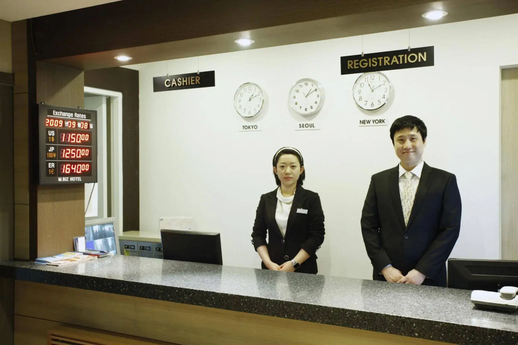M.BIZ Hotel