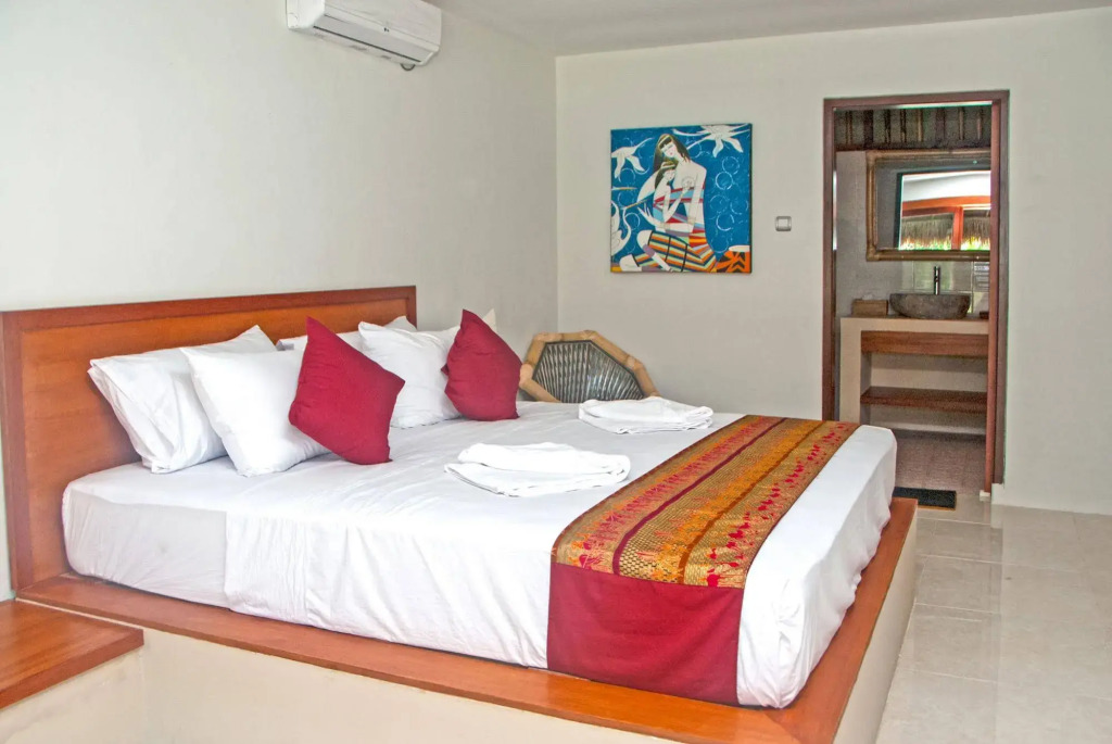 Mama Bellas Retreat