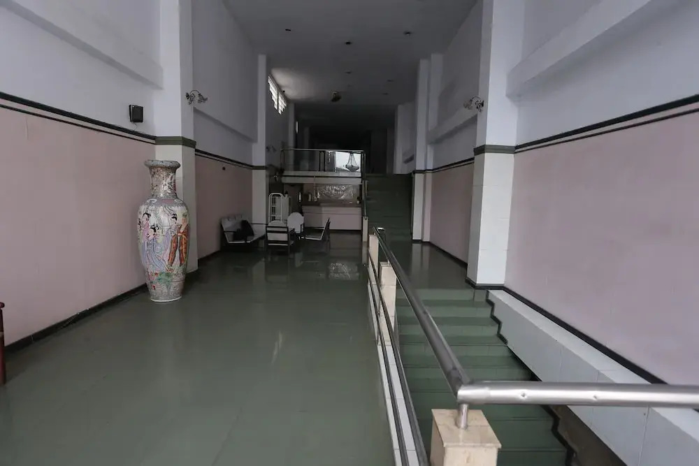 Collection O 92739 Hotel Pintu Besar Near Pancoran ChinaTown Point