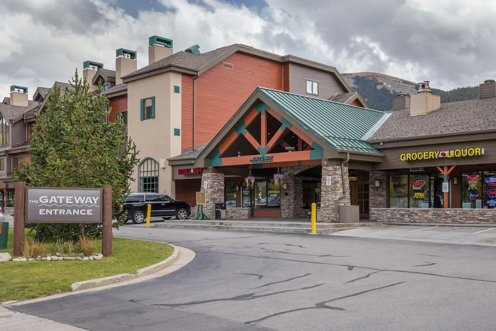 Snake River Village by Summit County Mountain Retreats