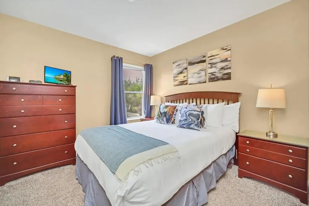 7BR Family Home w PVT Pool Hot Tub Games Room