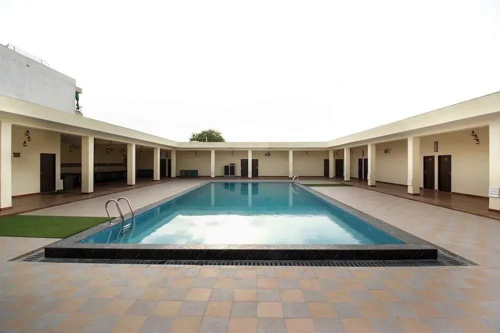Vrindavan Resort by OYO Rooms