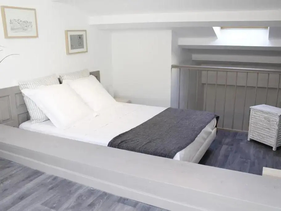 Maison Bacou N1