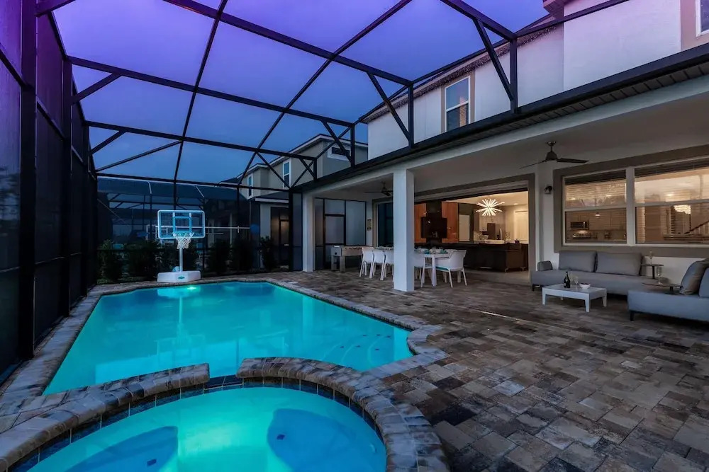 Sr014v: 8 Bed, Dinosaurs Fun, DC Comics, Pool, Shuffle Board