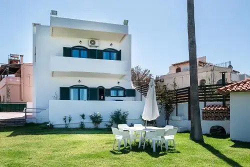 Traditional Sea Side Cottage